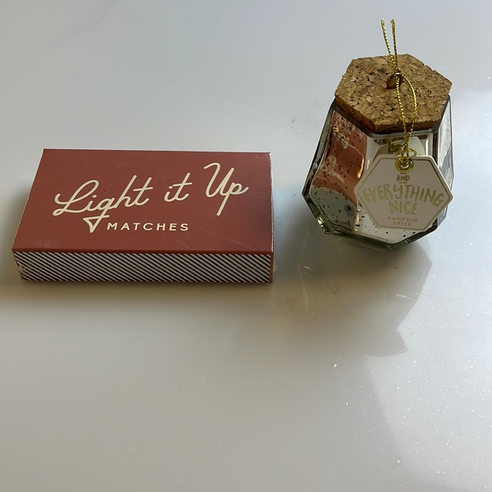 PRISM CANDLE: PUMPKIN SPICE